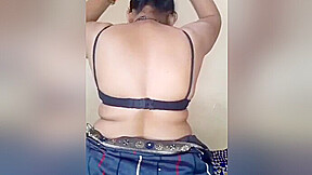 Geeta Aunty Does Nude Video – Call Me