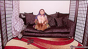 Hijabi Bhabhi Likes To Foot Tease With Sahara Knite