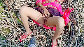 Jungle Ganne Ke Khet Me Chod Diya Bhabhi Ko Desi Outdoor