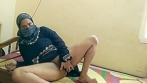 Muslim Hijab Bhabhi Want Anal Hardcore By Hindu Lover