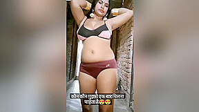 Today Exclusive-crazy Bhabhi Bikini Dance