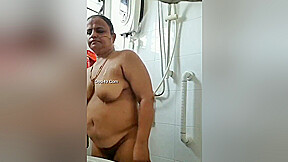 Today Exclusive- Desi Bbw Bhabhi Bathing 1