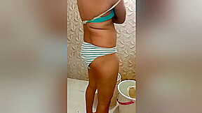 Today Exclusive- Desi Bhabhi Strip Her Cloths And Ready For Bathing 2