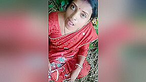 Today Exclusive- Desi Boudi Sucking Dick