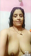 Beautiful Desi Boudi Nude Bathing Selfie