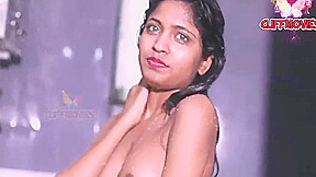 Desi Girl Doing Sex During Bathing With Her Bf